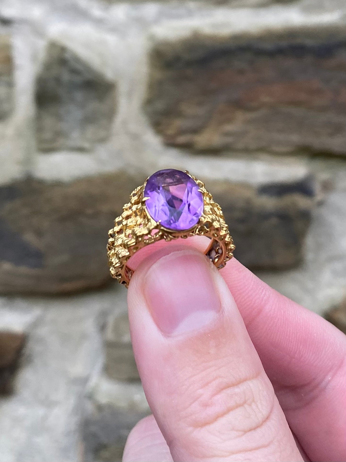 18k Gold 4ct Amethyst Ring