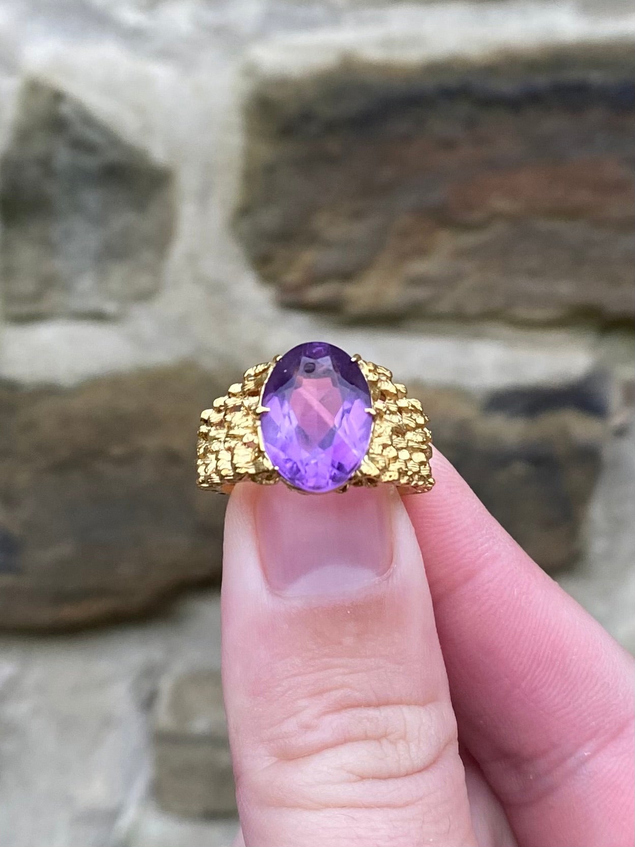 18k Gold 4ct Amethyst Ring