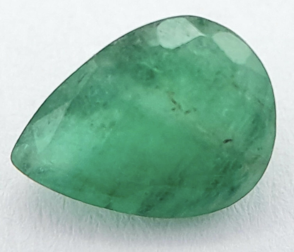 1.03 ct Zambian Natural Emerald GGI cert