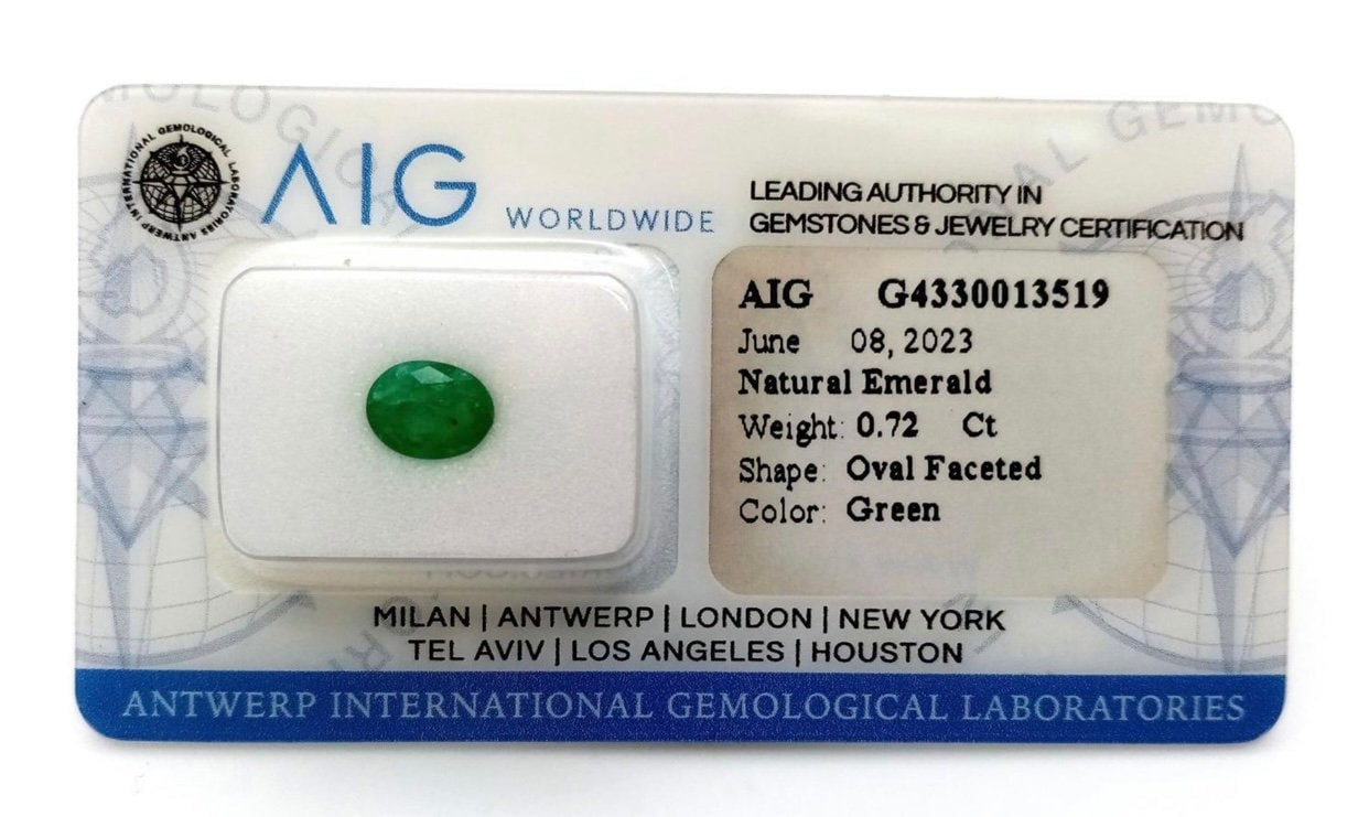 0.72 ct Zambian Natural Emerald AIG milan cert sealed