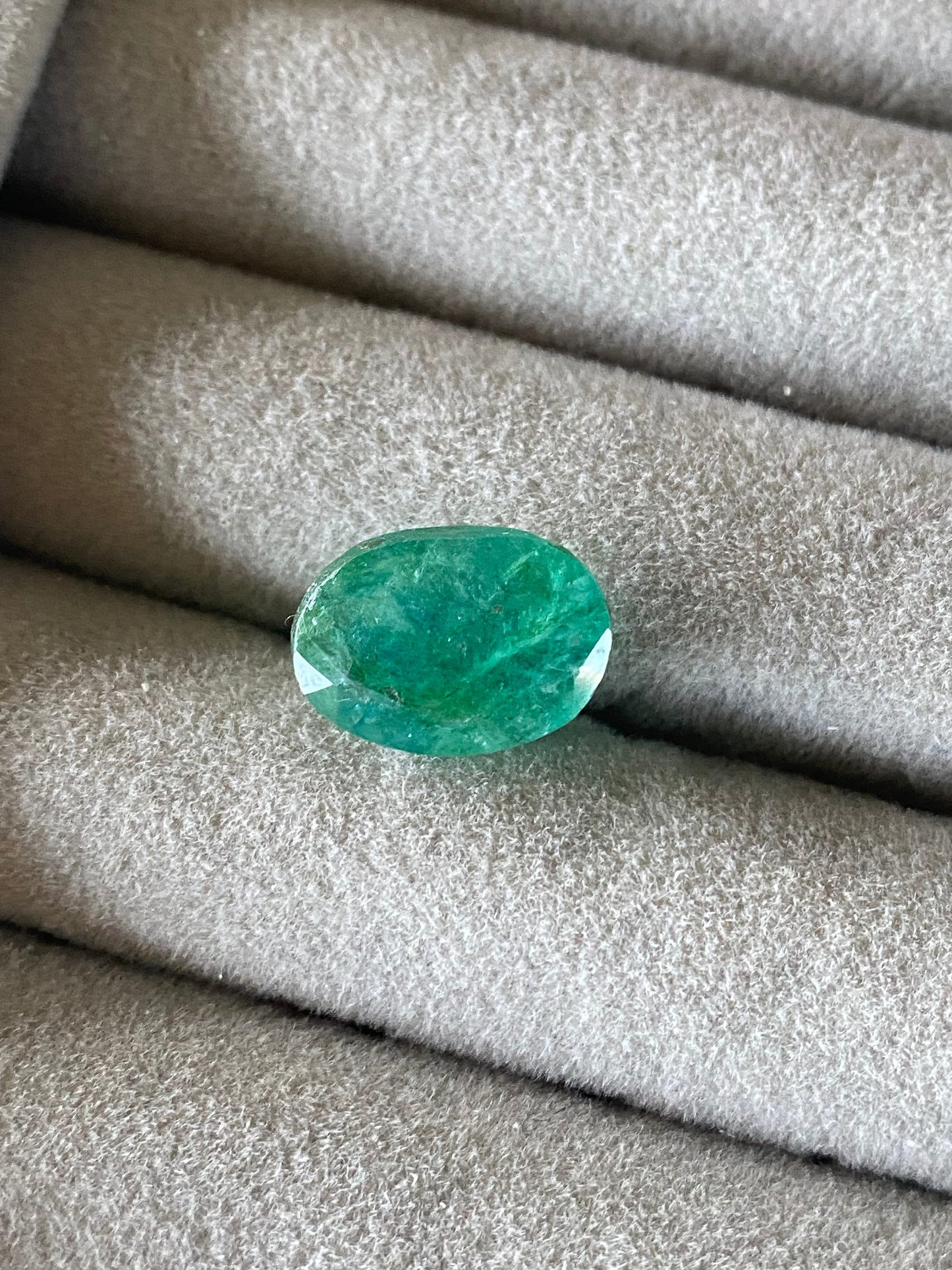 7.70ct Natural Emerald Gemstone