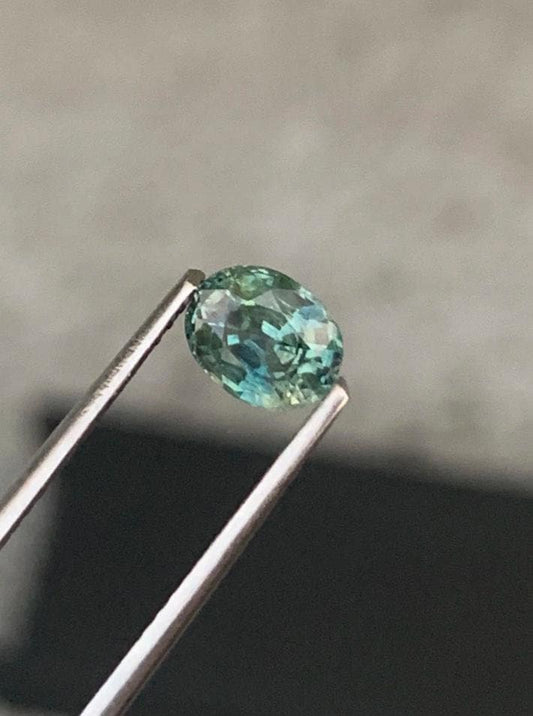 1.00 CT Natural Teal Sapphire Oval VS Blue/Green